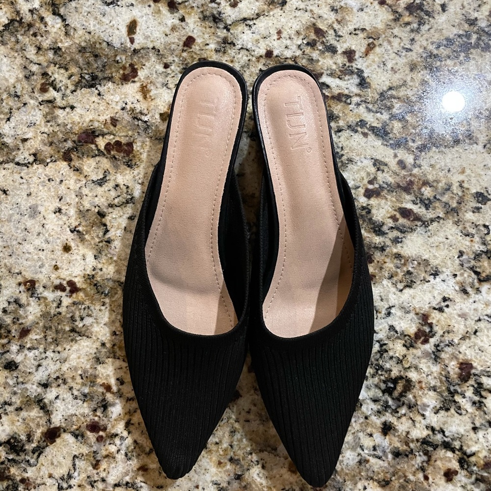 Black TIJN slide mules